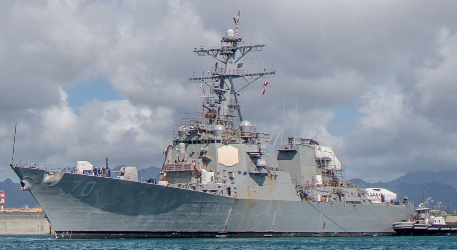 ddg-70 uss hopper guided missile destroyer pearl harbor naval shipyard 2025 107