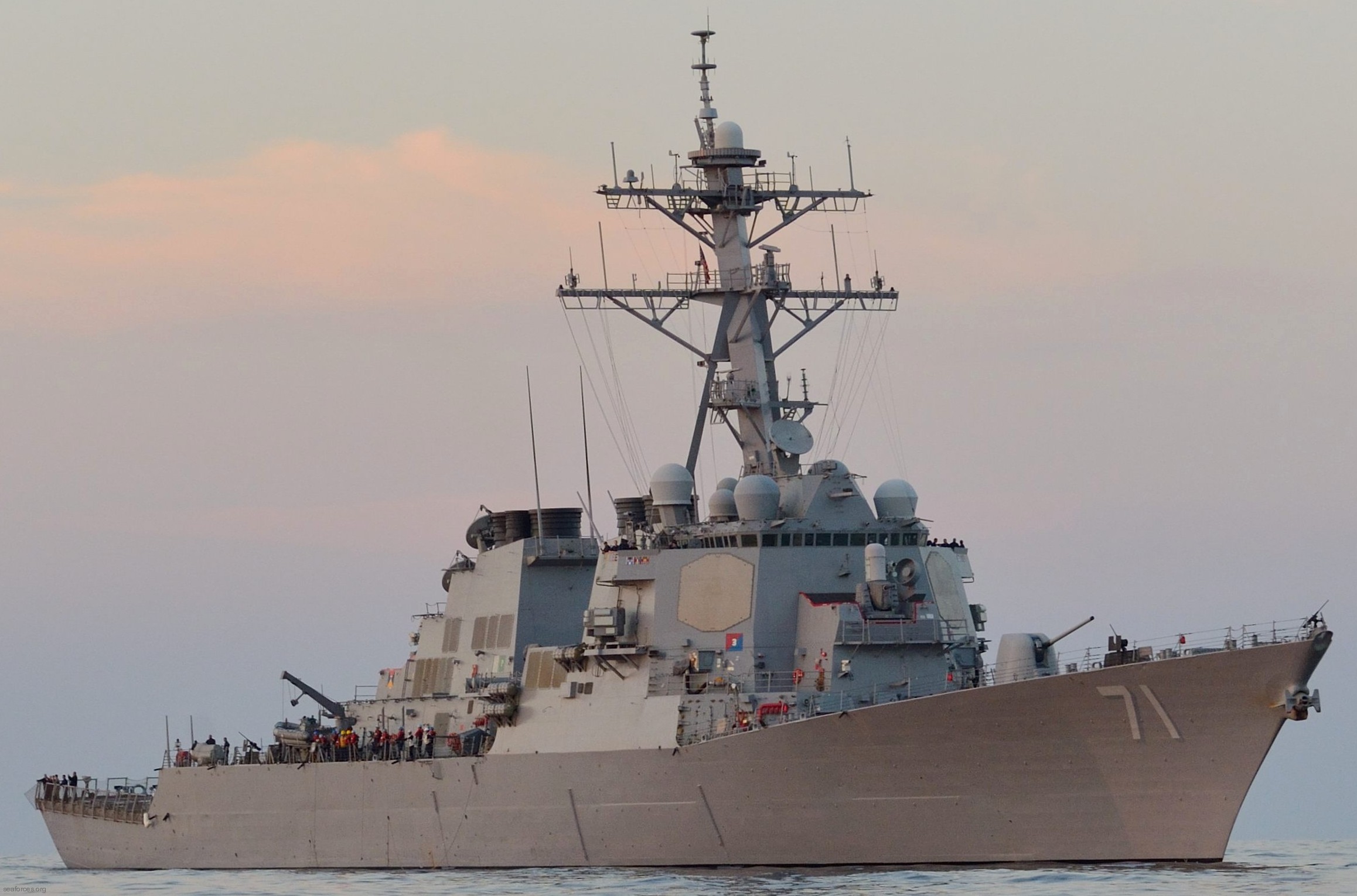 ddg-71 uss ross guided missile destroyer arleigh burke class aegis bmd 61 black sea