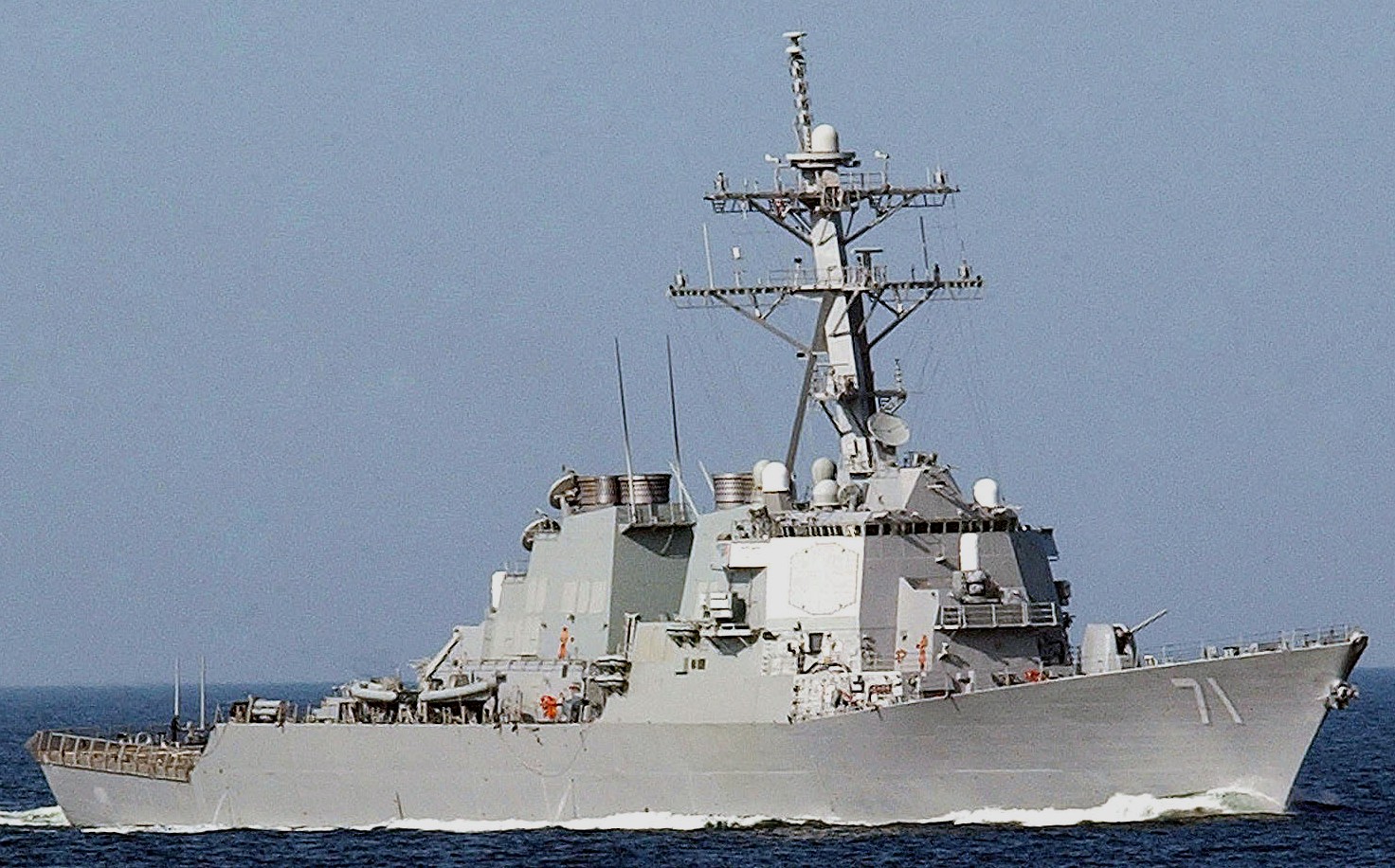 ddg-71 uss ross guided missile destroyer arleigh burke class aegis bmd 101 baltic sea