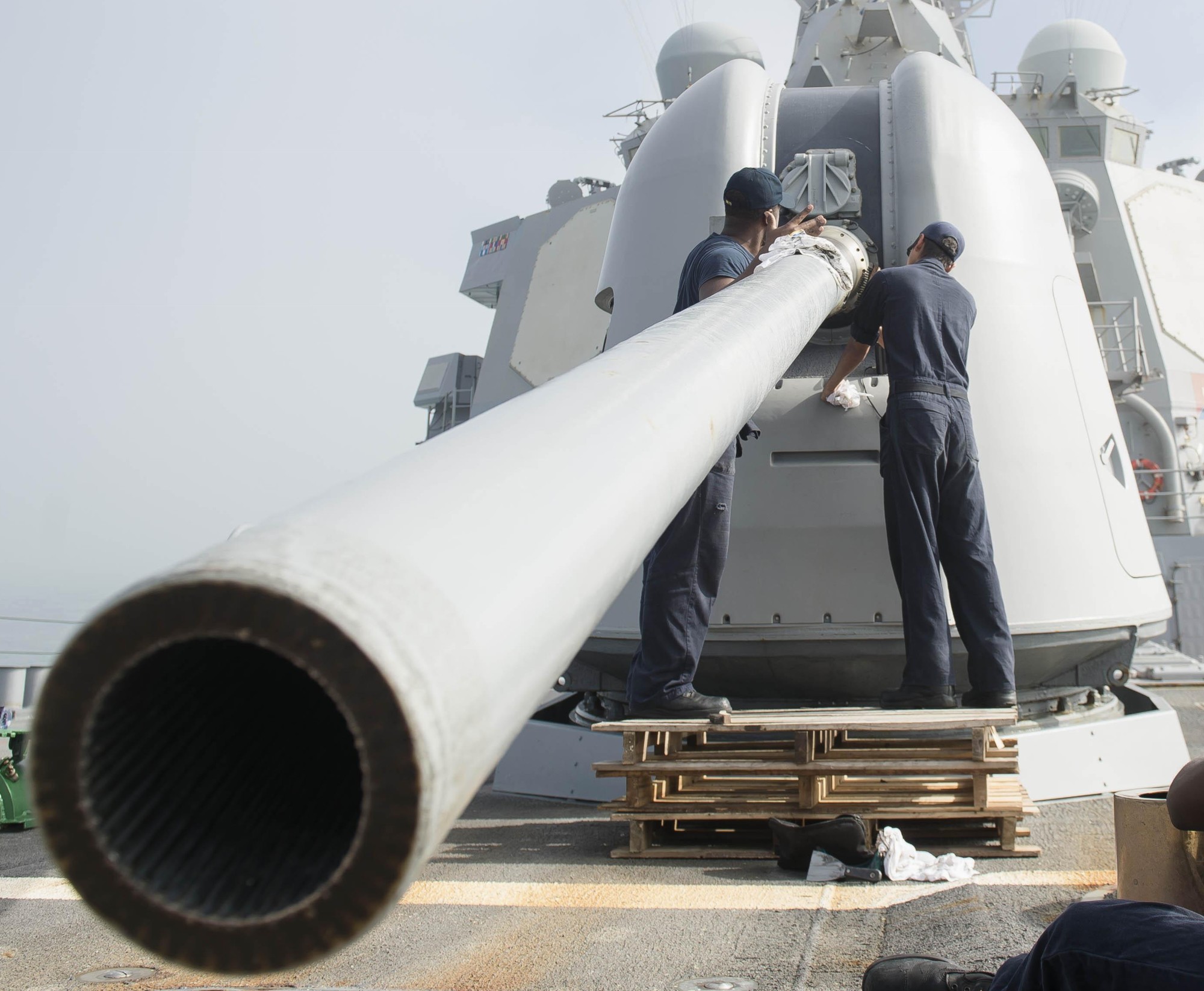 ddg-71 uss ross guided missile destroyer mk.45 mod.2 gun 116