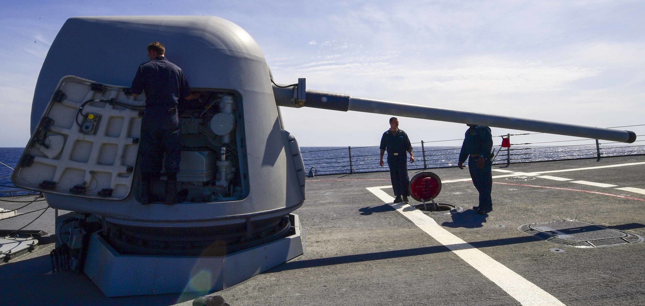 ddg-71 uss ross guided missile destroyer mk.45 gun maintenance 122