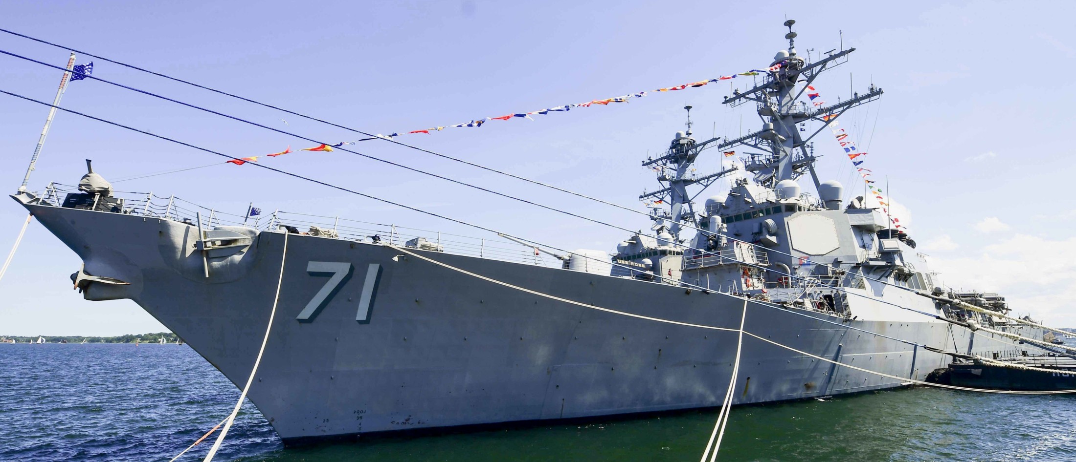 ddg-71 uss ross guided missile destroyer kiel week germany 2019 124