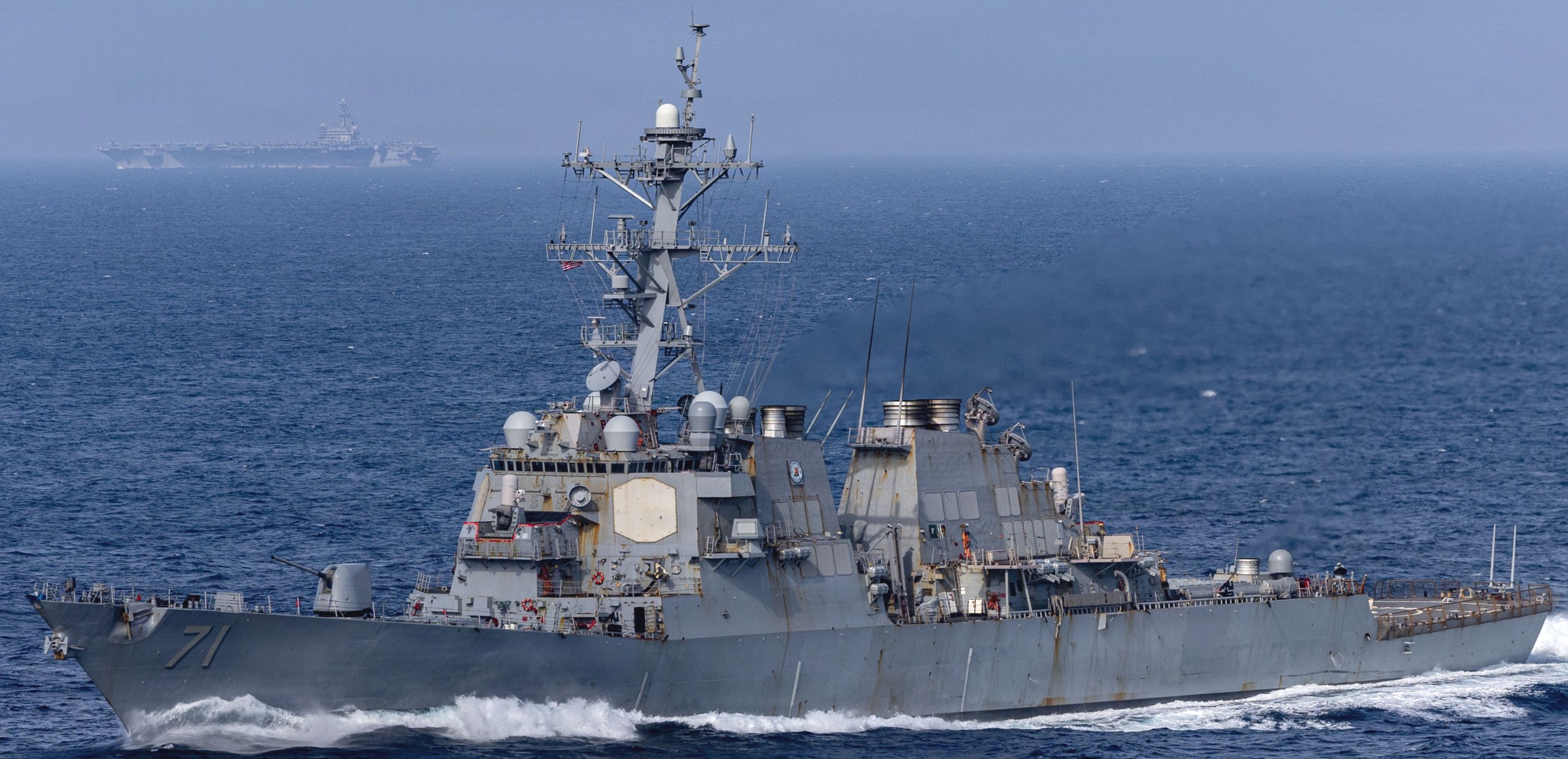 uss ross ddg-71 guided missile destroyer arleigh burke class comptuex ghwbcsg 167