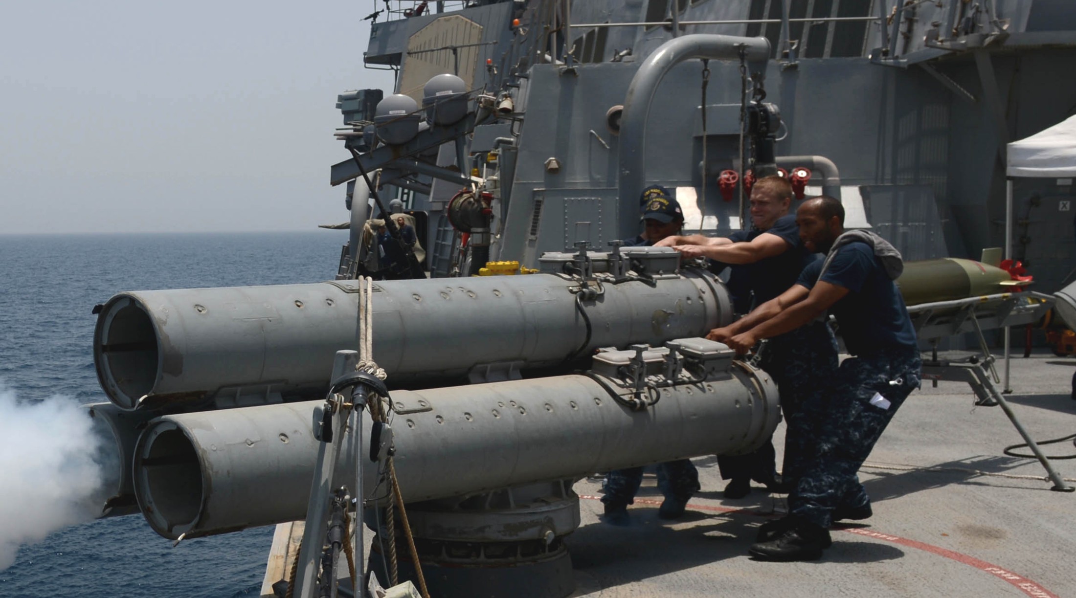 ddg-76 uss higgins guided missile destroyer mk.32 torpedo tubes 42