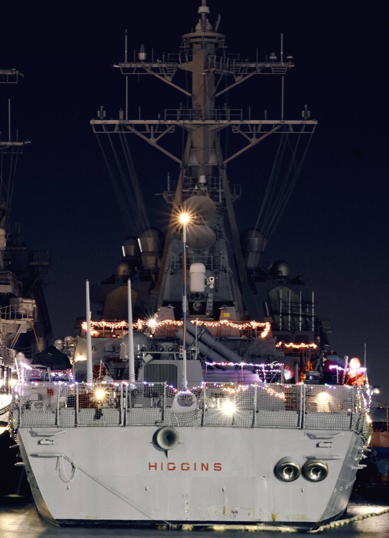 ddg-76 uss higgins guided missile destroyer christmas 2023