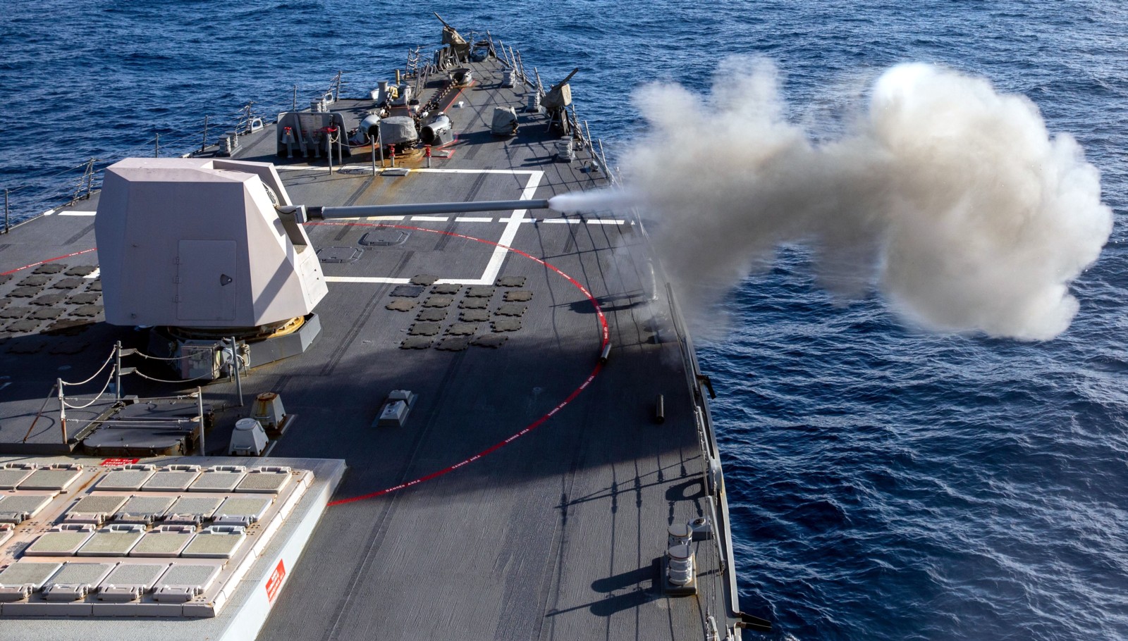ddg-80 uss roosevelt guided missile destroyer arleigh burke class us navy mk.45 mod.2 gun fire 85