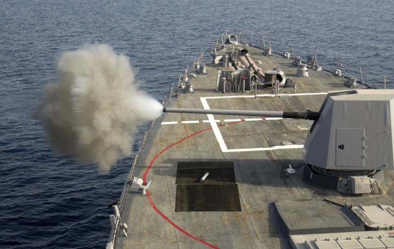 DDG-84 USS Bulkeley fires her Mk-45 gun