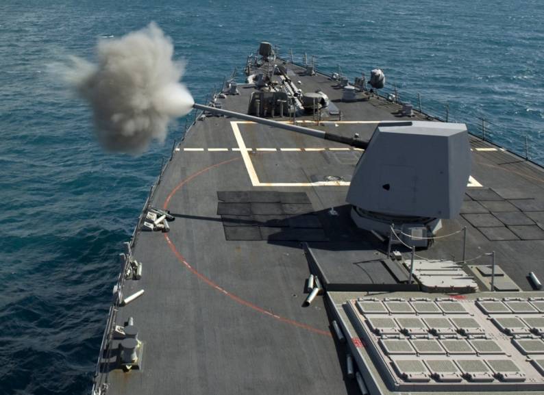 DDG-85 USS McCampbell fires Mk-45 gun