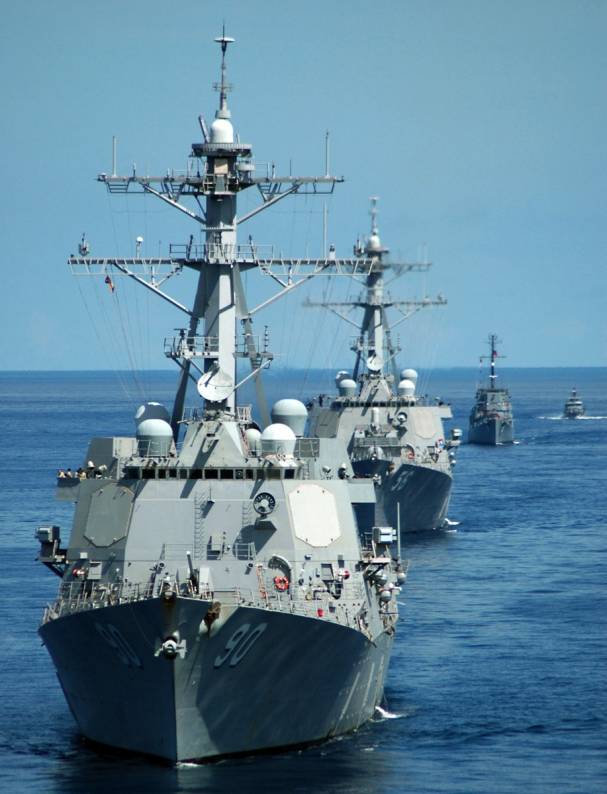 DDG-90 USS Chafee Philippine Sea 2009