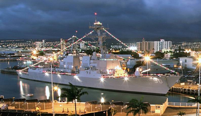 DDG-90 USS Chafee Pearl Harbor Hawaii 2003
