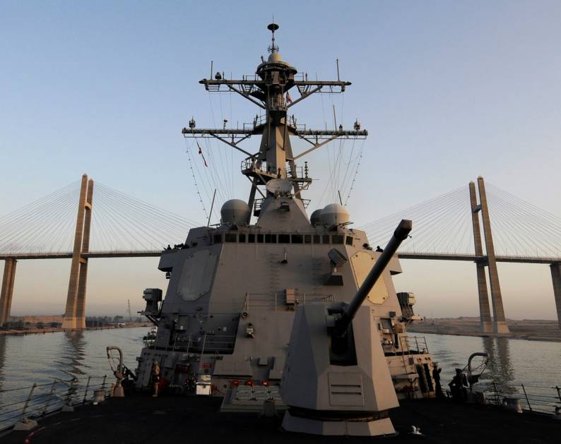 DDG-92 USS Momsen Suez Canal 2012