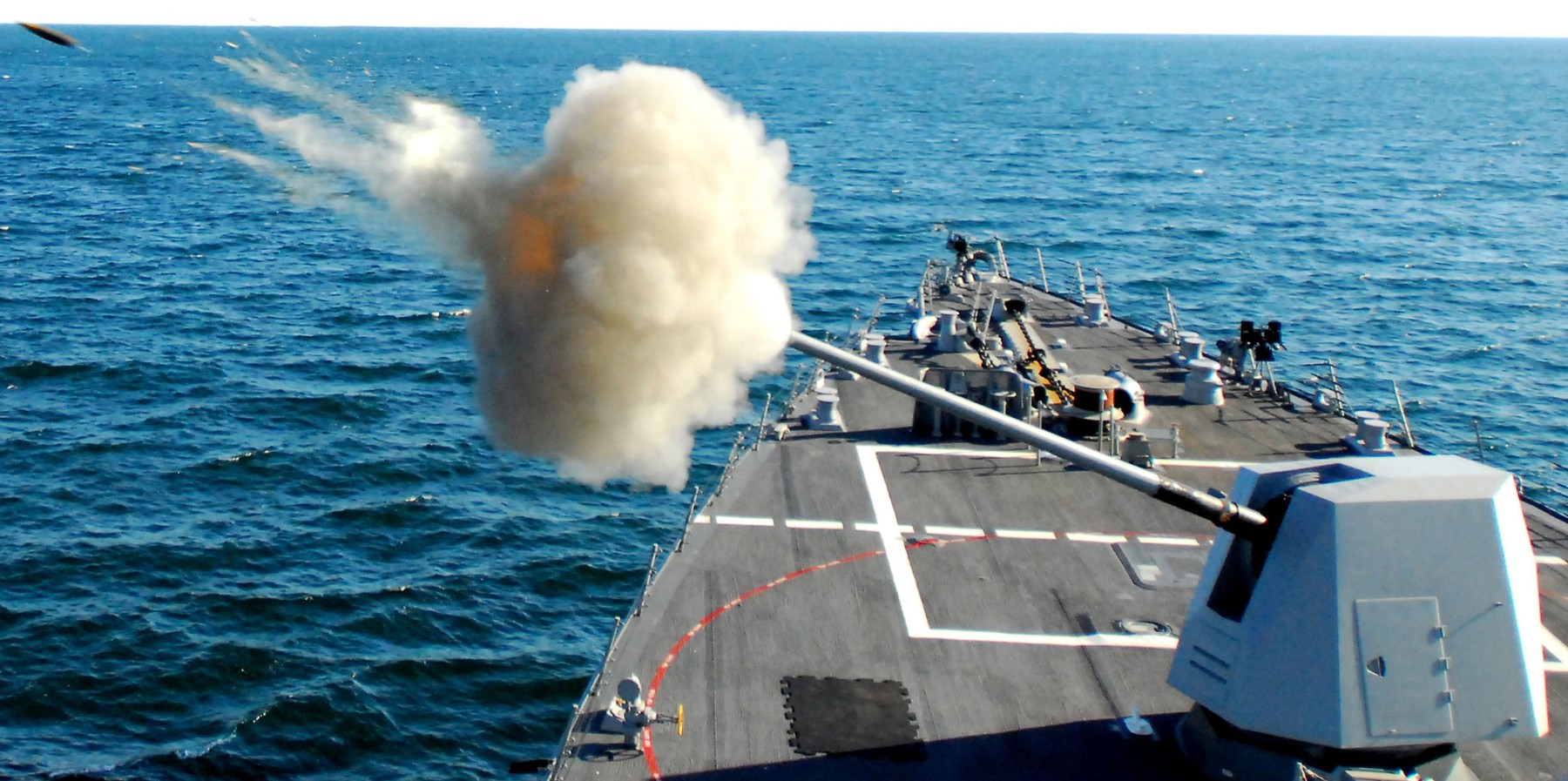 ddg-98 uss forrest sherman arleigh burke class guided missile destroyer aegis us navy mk.45 gun fire 09