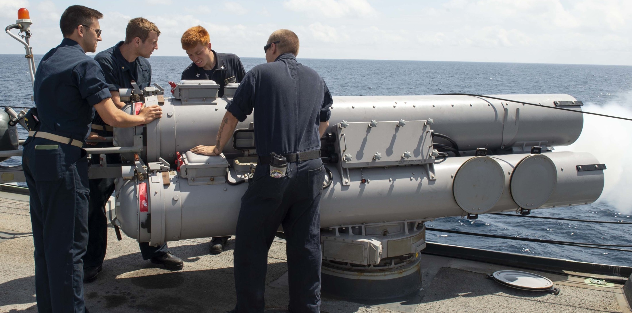 ddg-98 uss forrest sherman arleigh burke class guided missile destroyer aegis us navy mk.32 torpedo tubes 35