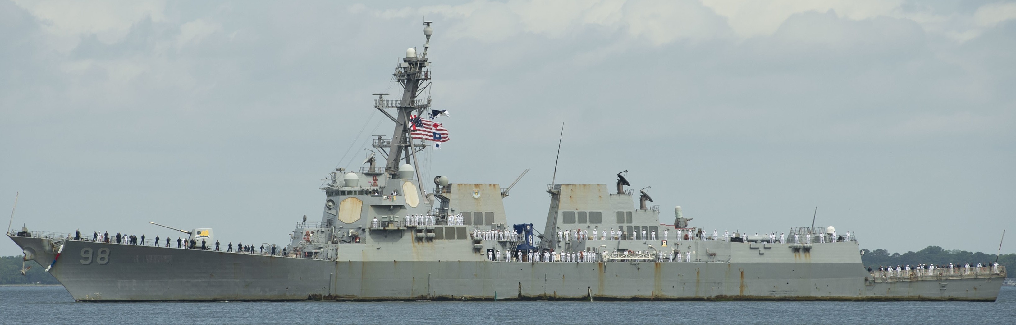 ddg-98 uss forrest sherman arleigh burke class guided missile destroyer aegis us navy returning norfolk 71