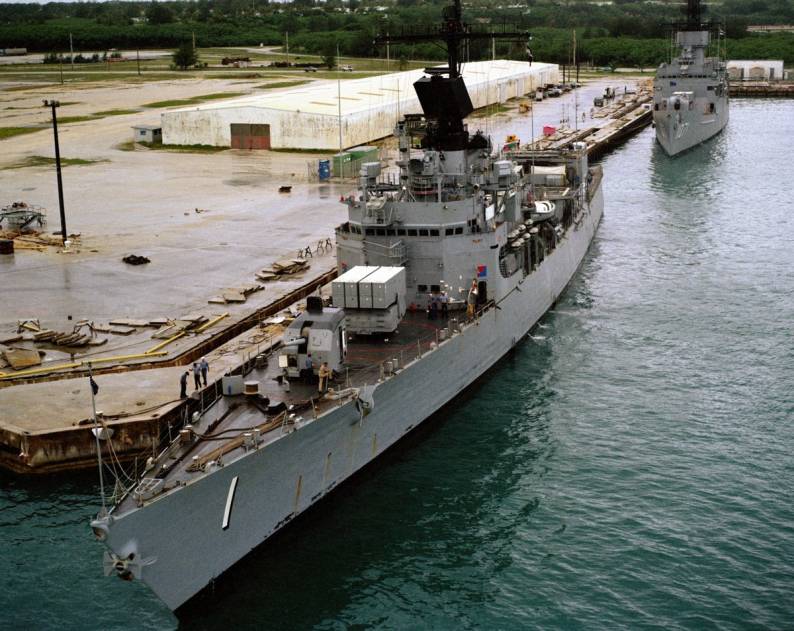 FFG-1 USS Brooke - Brooke class guided missile frigate