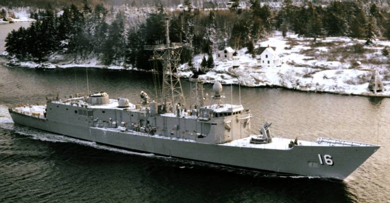 USS Clifton Sprague FFG-16 Oliver Hazard Perry class guided missile frigate