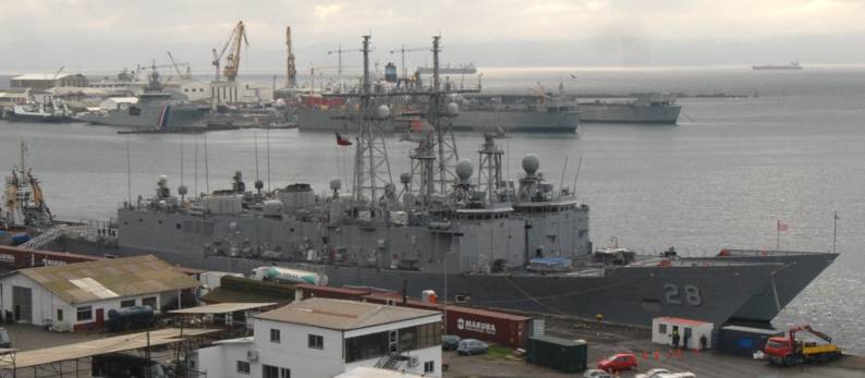 USS Boone FFG-28 Talcahuano Chile 2011