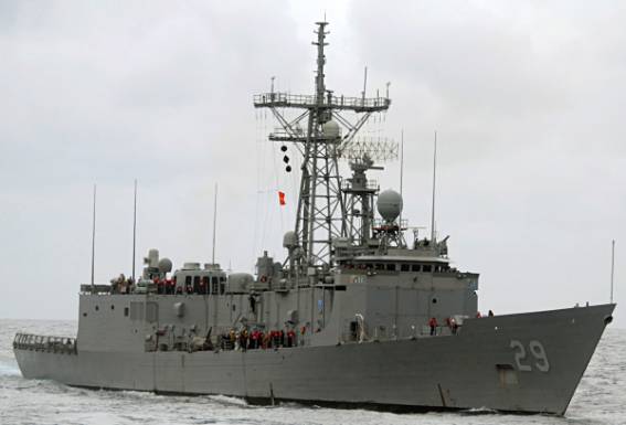 FFG-29 USS Stephen W. Groves Oliver Hazard Perry class guided missile frigate