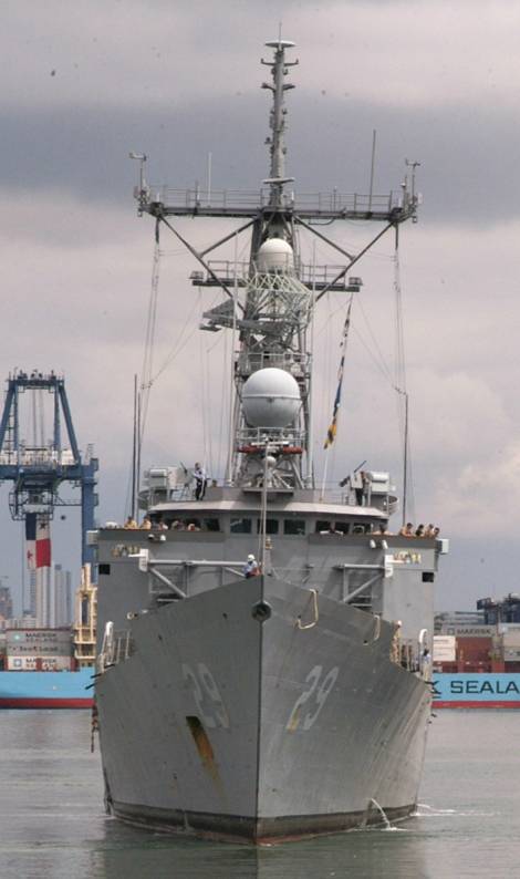 FFG-29 USS Stephen W. Groves Panama City 2003