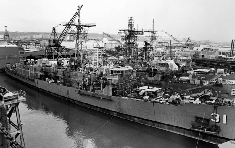 FFG-31 USS Stark