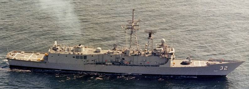 FFG-32 USS John L. Hall