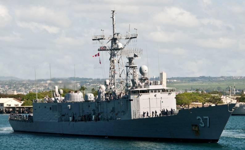 ffg 37 uss crommelin joint base pearl harbor hickam hawaii april 2012