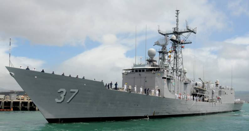 FFG-37 USS Crommelin pearl harbor hawaii