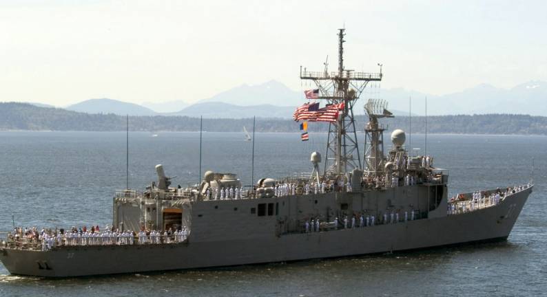 FFG-37 USS Crommelin seattle washington 2005