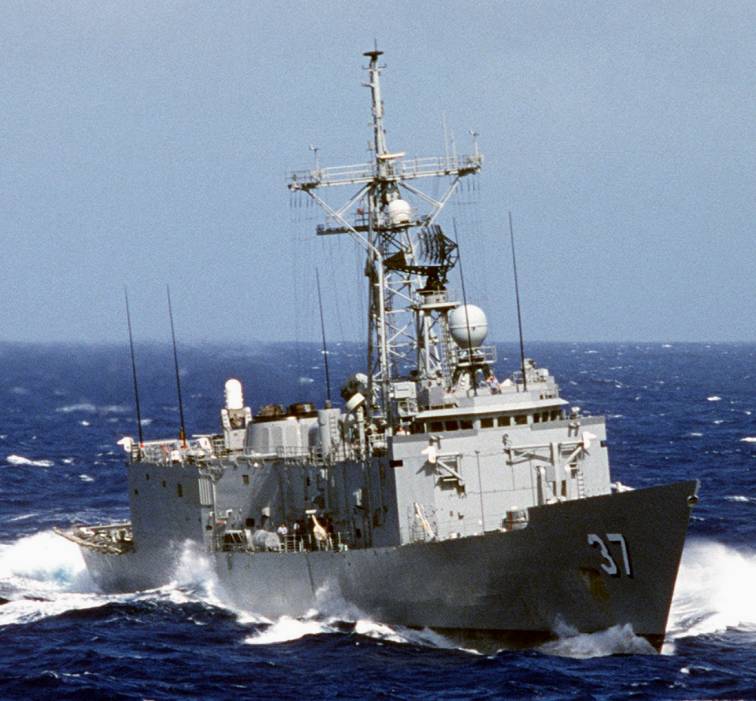 FFG-37 USS Crommelin