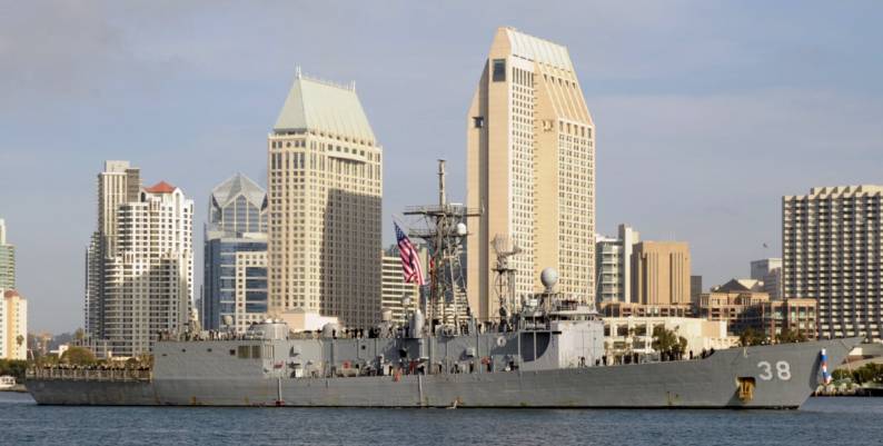 uss curts ffg 38 perry class guided missile frigate san diego