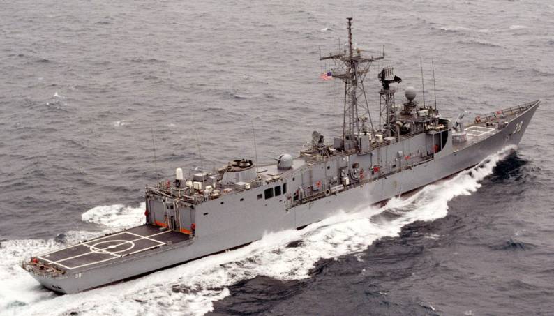 FFG-38 USS Curts