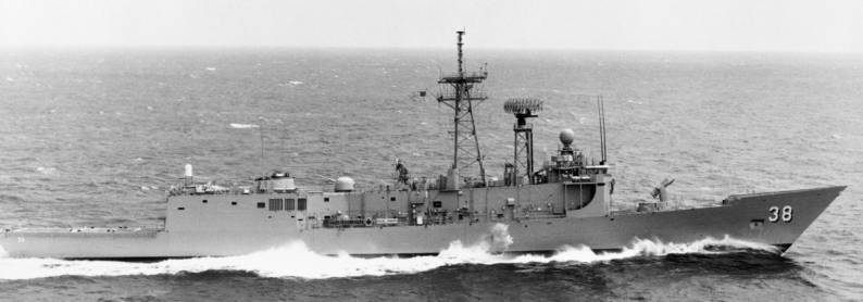 FFG-38 USS Curts