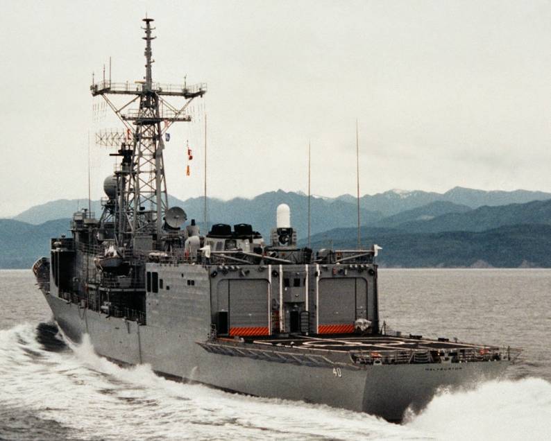 FFG-40 USS Halyburton