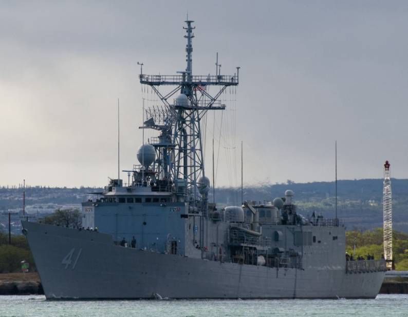 FFG-41 USS McClusky - Perry class guided missile frigate