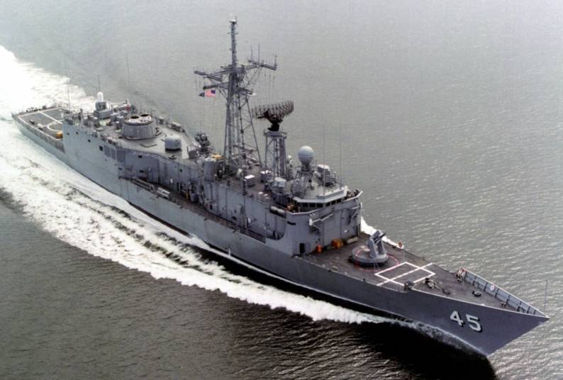 FFG-45 USS De Wert