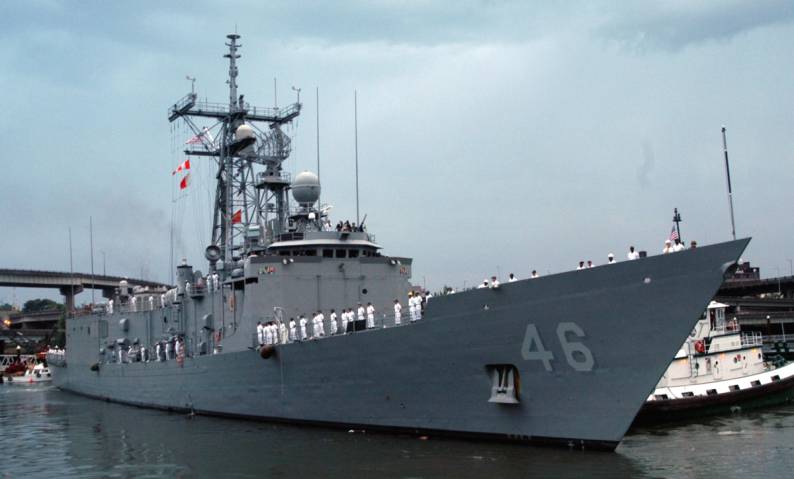USS Rentz FFG-46 - Perry class frigate