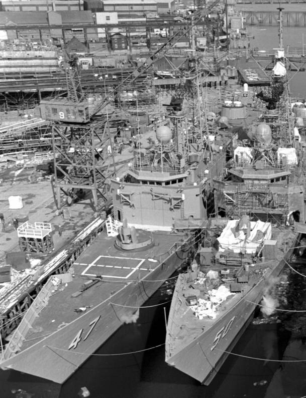 FFG-47 USS Nicholas construction