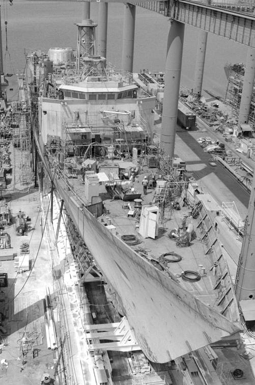 FFG-54 USS Ford construction