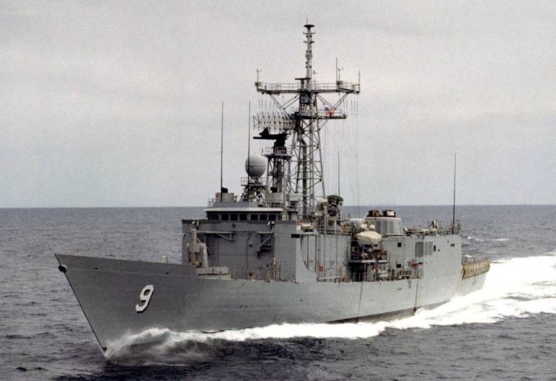 FFG-9 USS Wadsworth - Oliver Hazard Perry class guided missile frigate