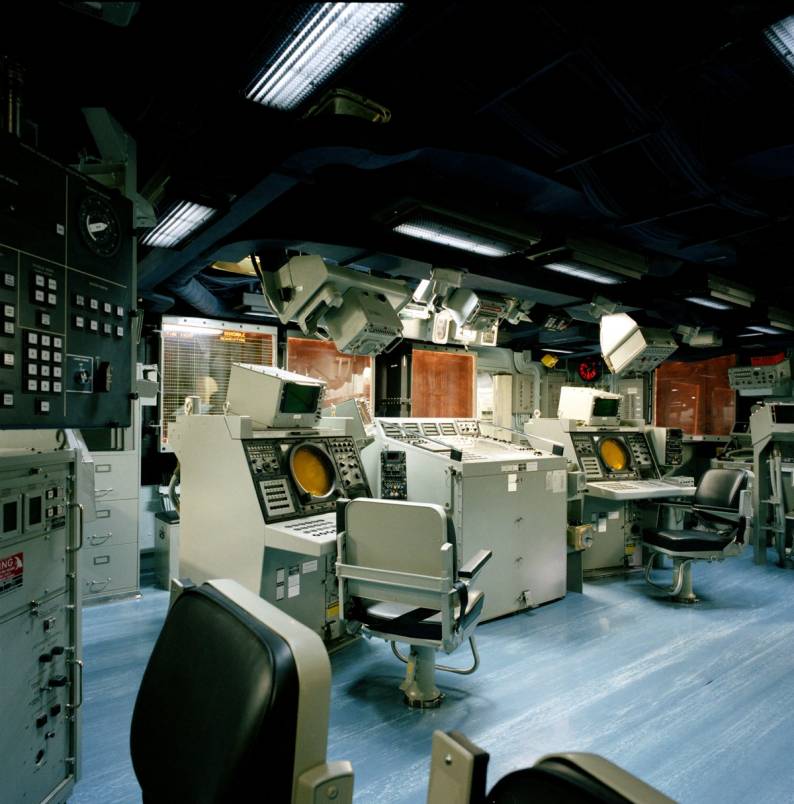 combat information center CIC aboard USS Ford FFG-54