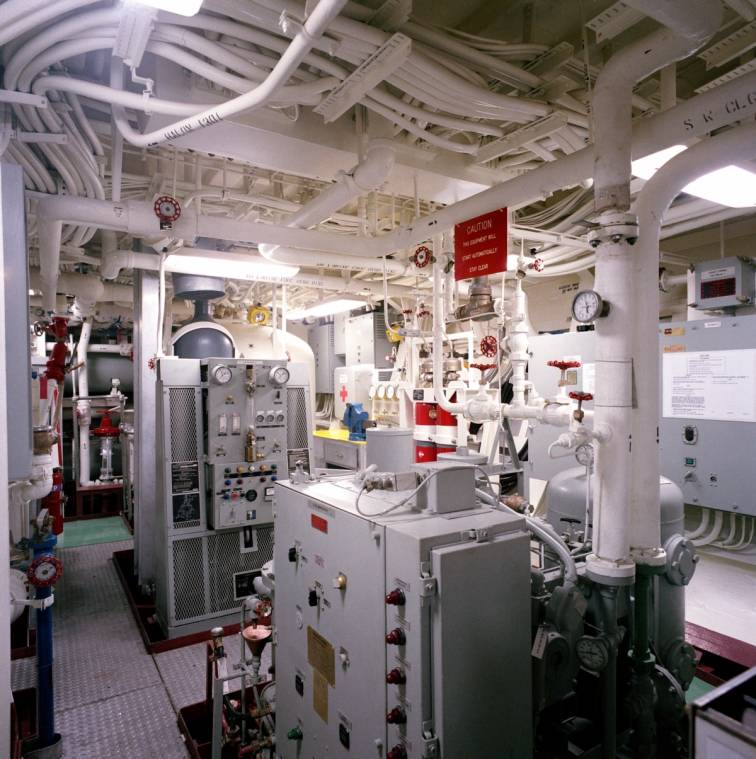 auxilary machinery room no.3 aboard USS Ford FFG-54