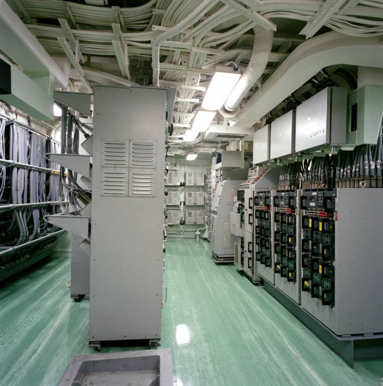 combat information center, identification friend or foe (IFF) and radar equipment room aboard USS Ford FFG-54