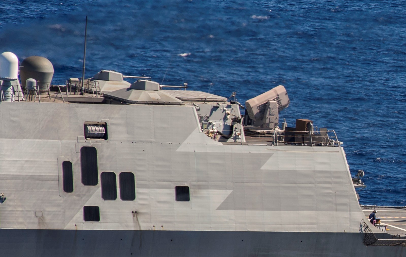 freedom class littoral combat ship lcs us navy 08 mk.46 gun 30mm