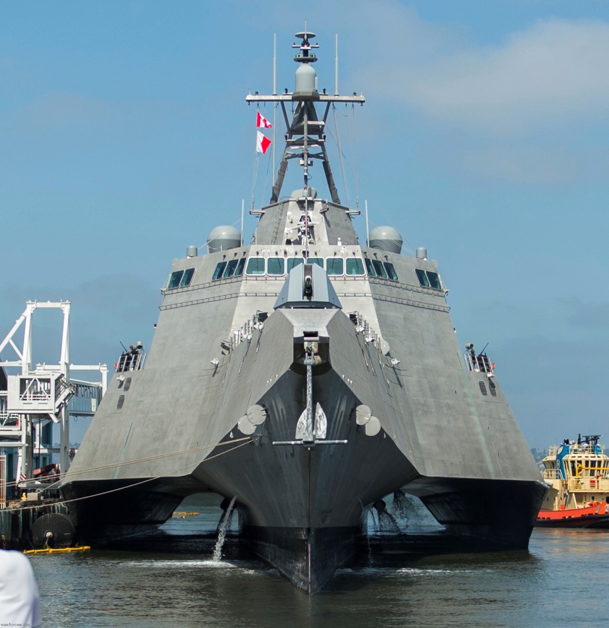 lcs-10 uss gabrielle giffords littoral combat ship independence class us navy 02