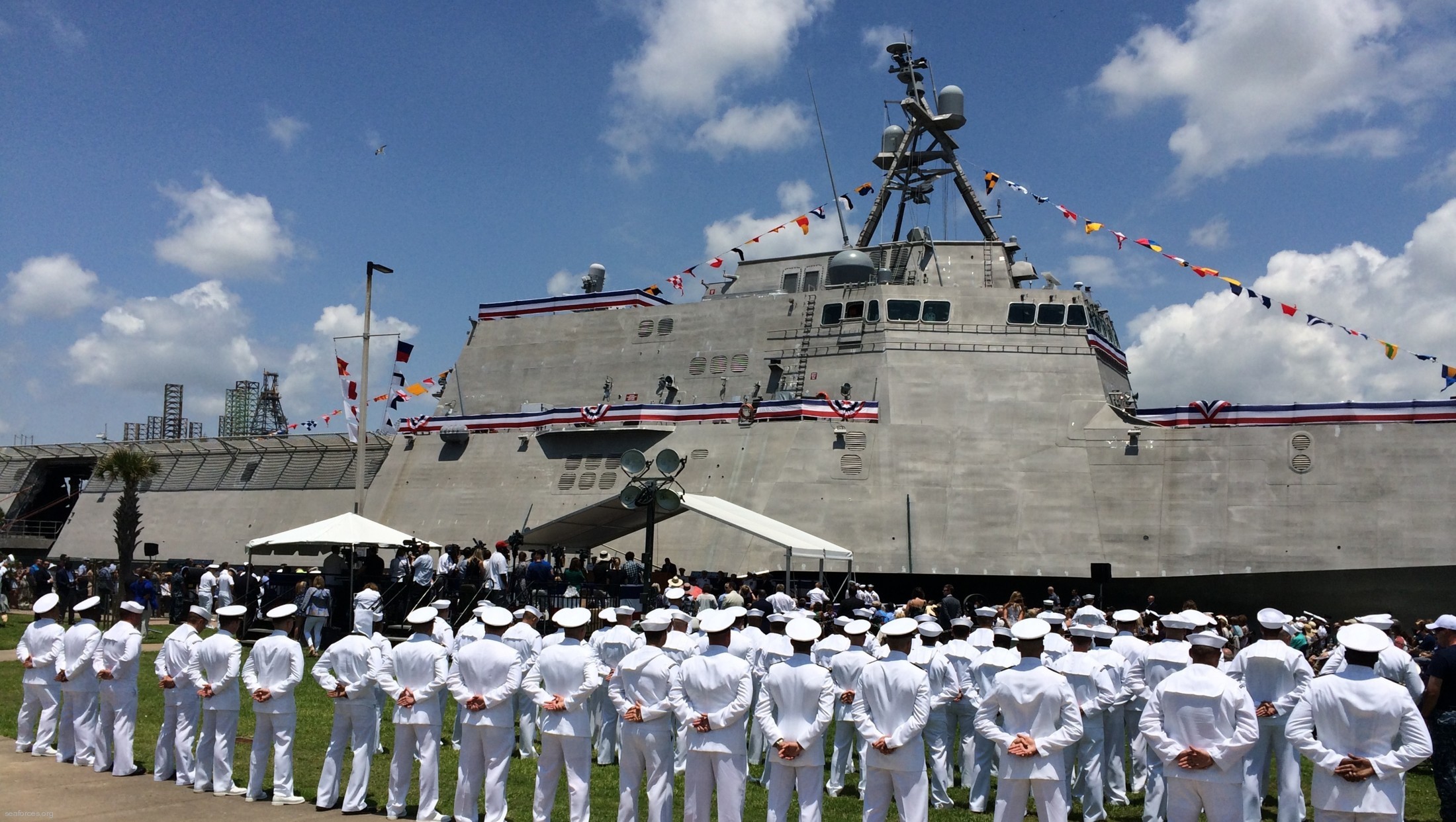 lcs-10 uss gabrielle giffords independence class littoral combat ship 2017 07 commissioning ceremony galveston texas