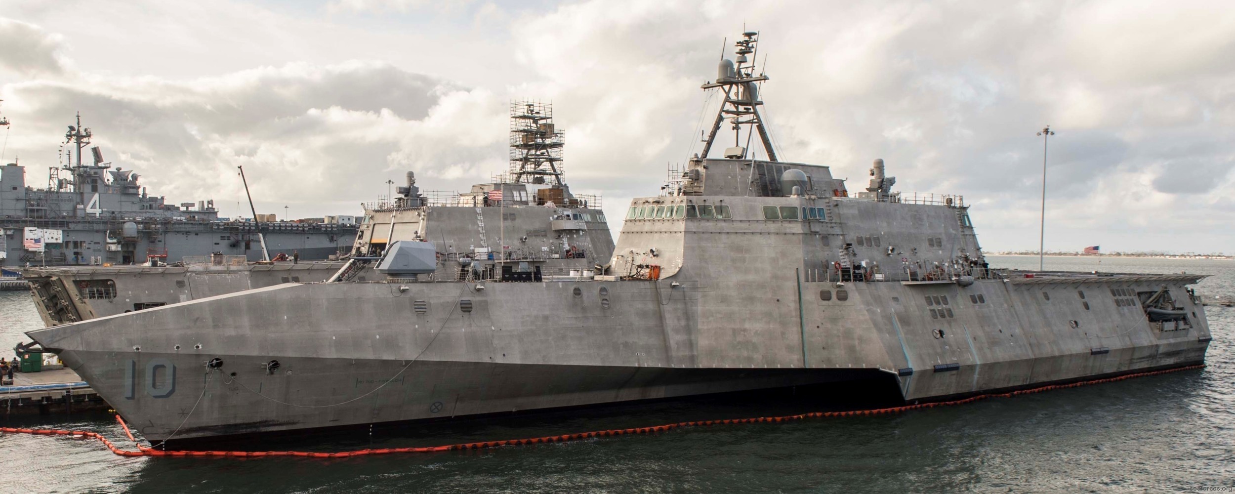 lcs-10 uss gabrielle giffords littoral combat ship independence class us navy 10