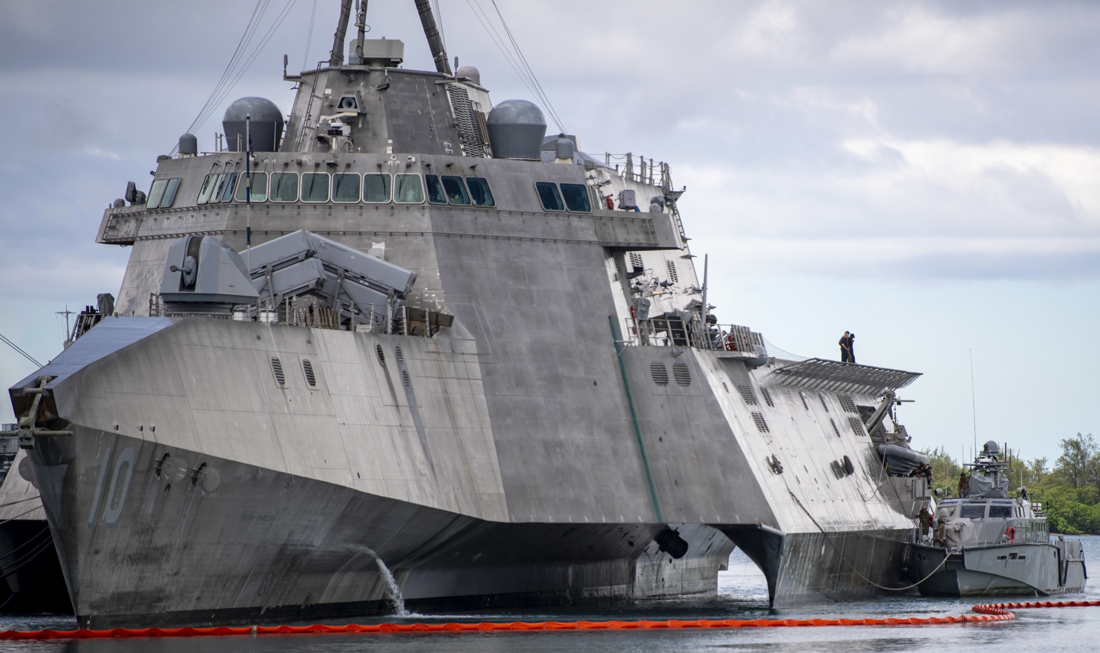 lcs-10 uss gabrielle giffords littoral combat ship independence class us navy 60 naval base guam apra harbor