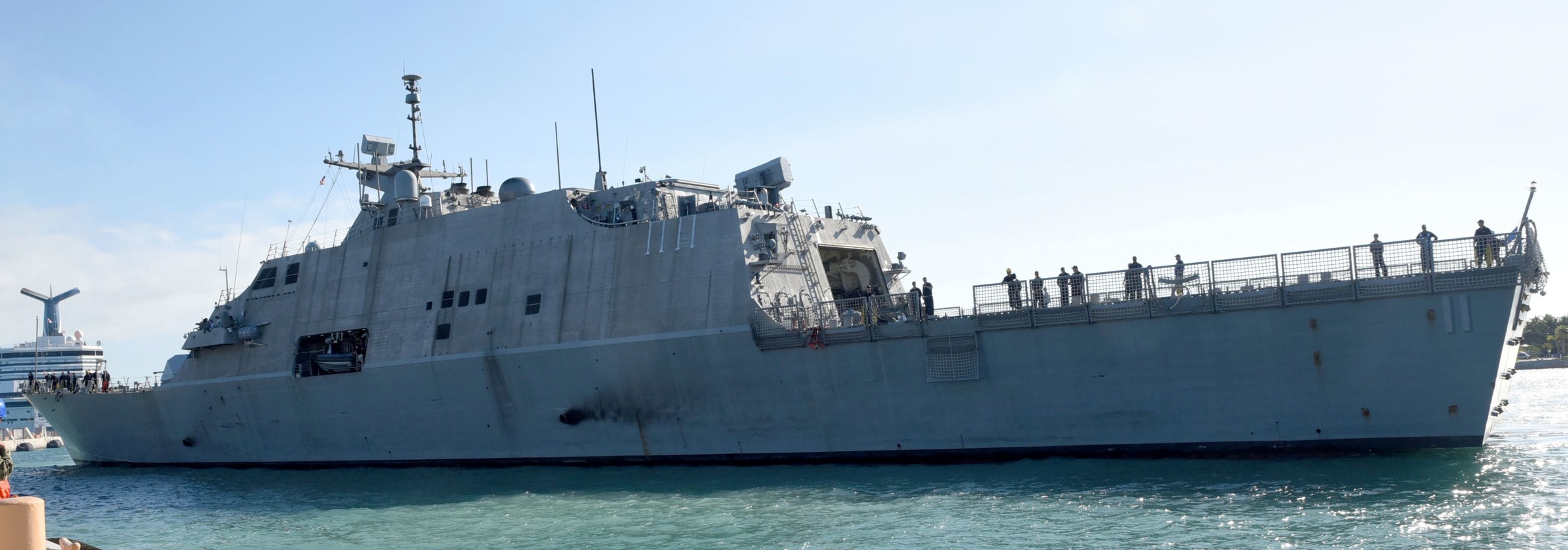 lcs-11 uss sioux city freedom class littoral combat ship us navy 32 nas key west florida