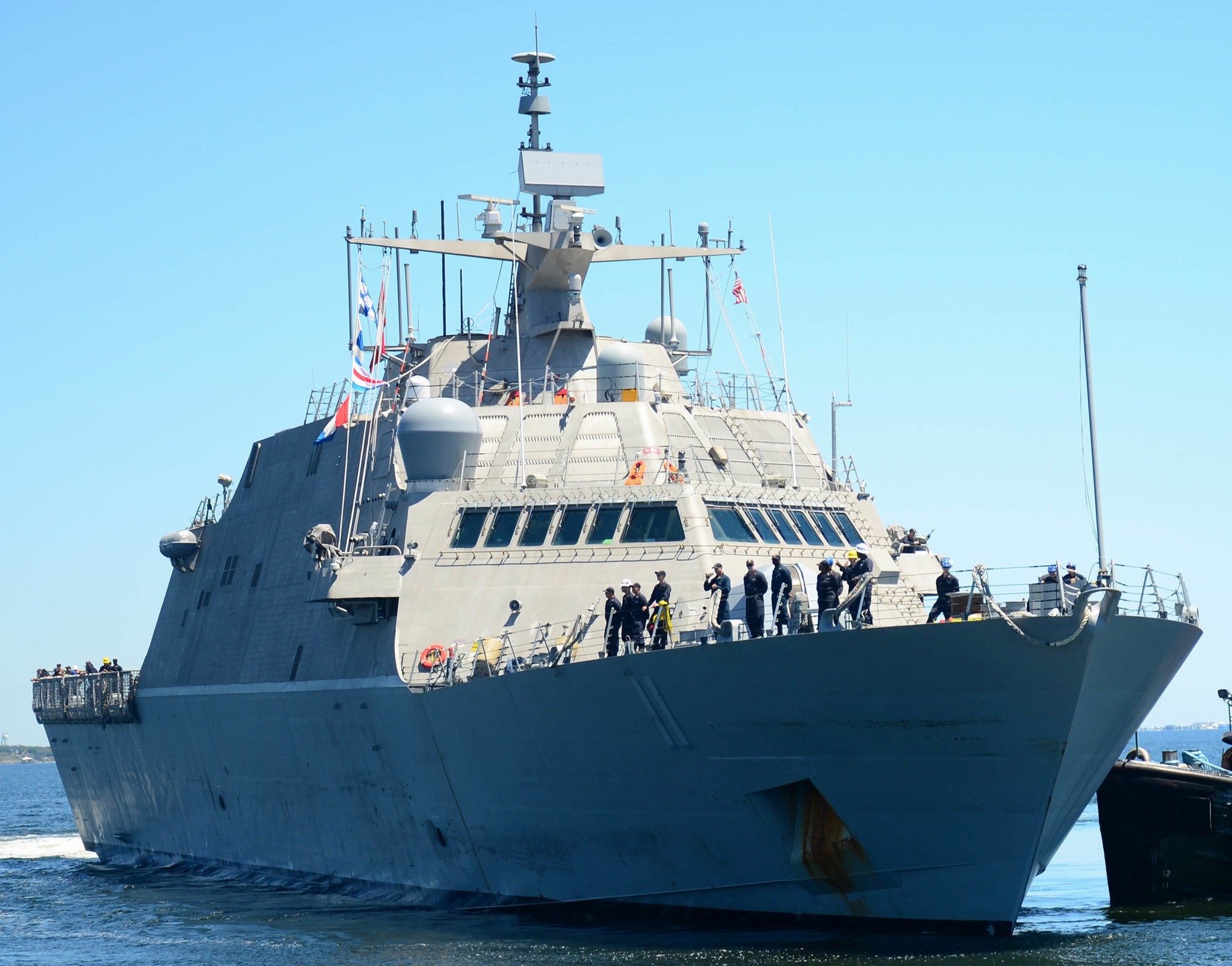 lcs-11 uss sioux city freedom class littoral combat ship us navy 35