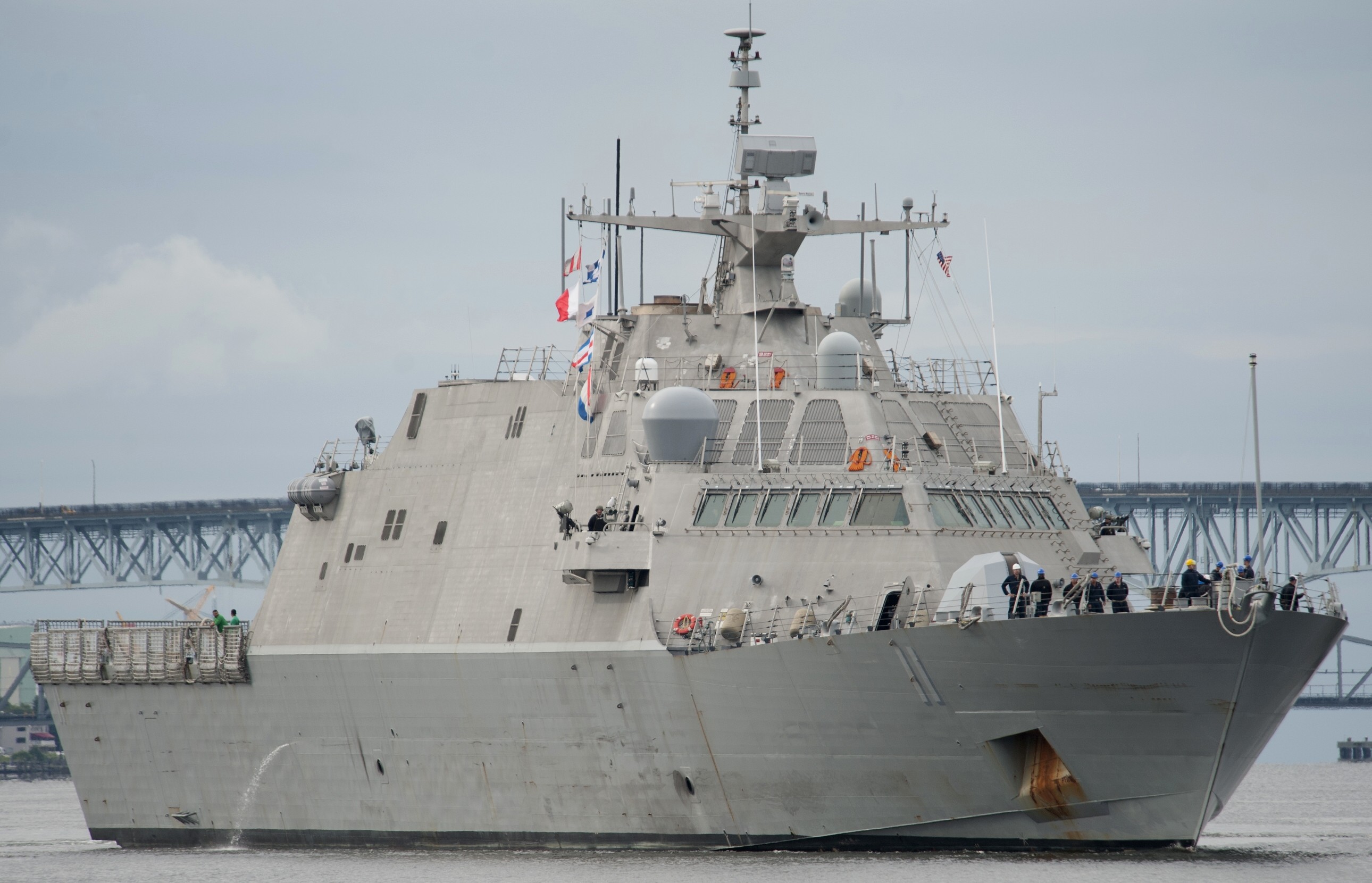 lcs-11 uss sioux city freedom class littoral combat ship us navy 39 subase new london groton connecticut